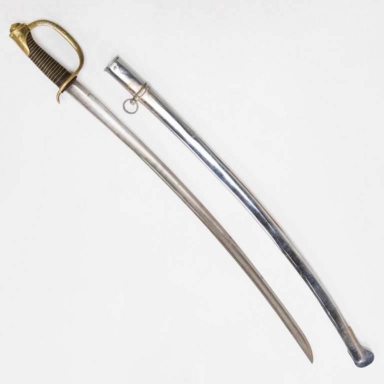 Sabre, Finnish, model 1927 (French model 1822) with scabbard.