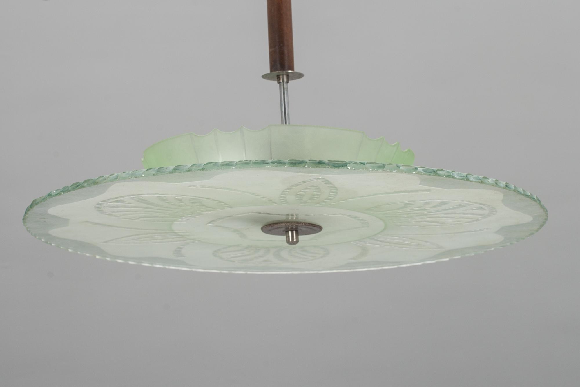 TAKLAMPA, 1940-tal. Höjd 50, diam 59 cm.