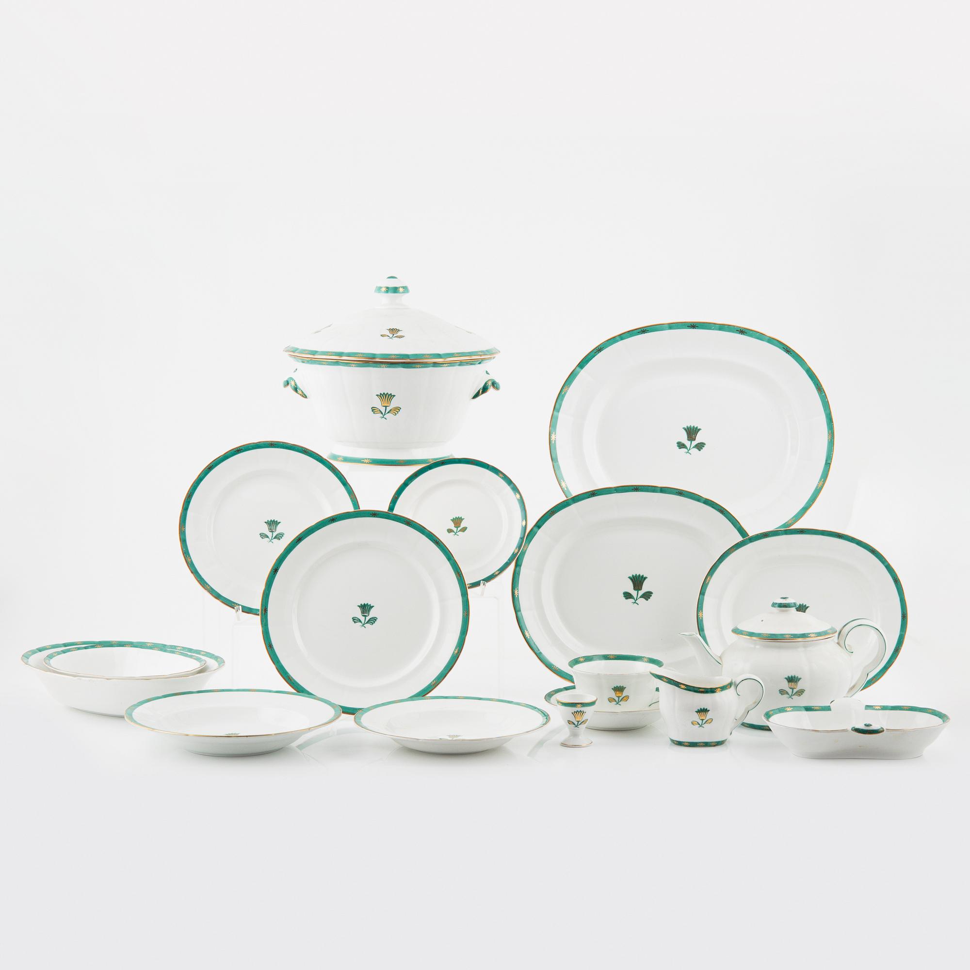 Wilhelm Kåge, 95 pieces, 'Guldstjärnan', Gustavsberg.