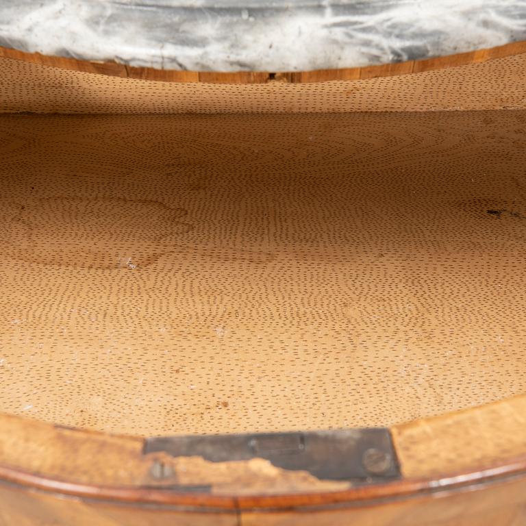 A mid 1700s Rococo dresser.