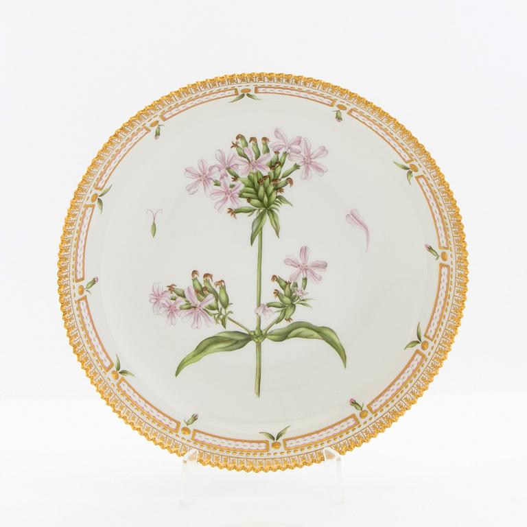 Bowl "Flora Danica" Royal Copenhagen Denmark 1965 porcelain.