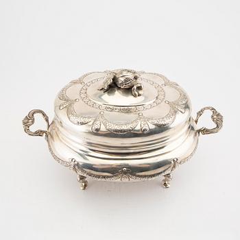 A Swedish 20th century silver tureen Swedish import impress, weight 2460 grams.