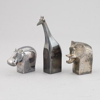 Gunnar Cyrén, three silver plated zinc figurines, Dansk Designs, Japan.