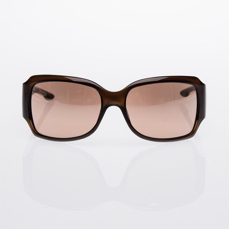 SOLGLASÖGON, Christian Dior.