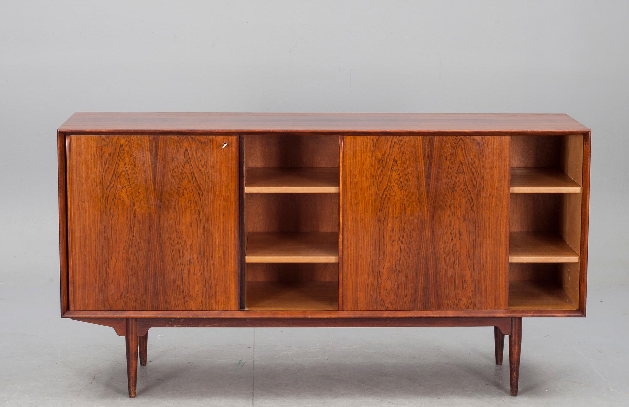 SIDEBOARD, 1960-tal.