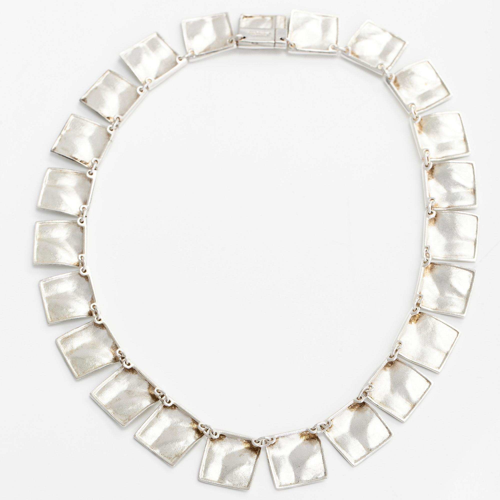 Björn Weckström, Collier, "Galaktiska toppar", sterlingsilver. Lapponia 2001.