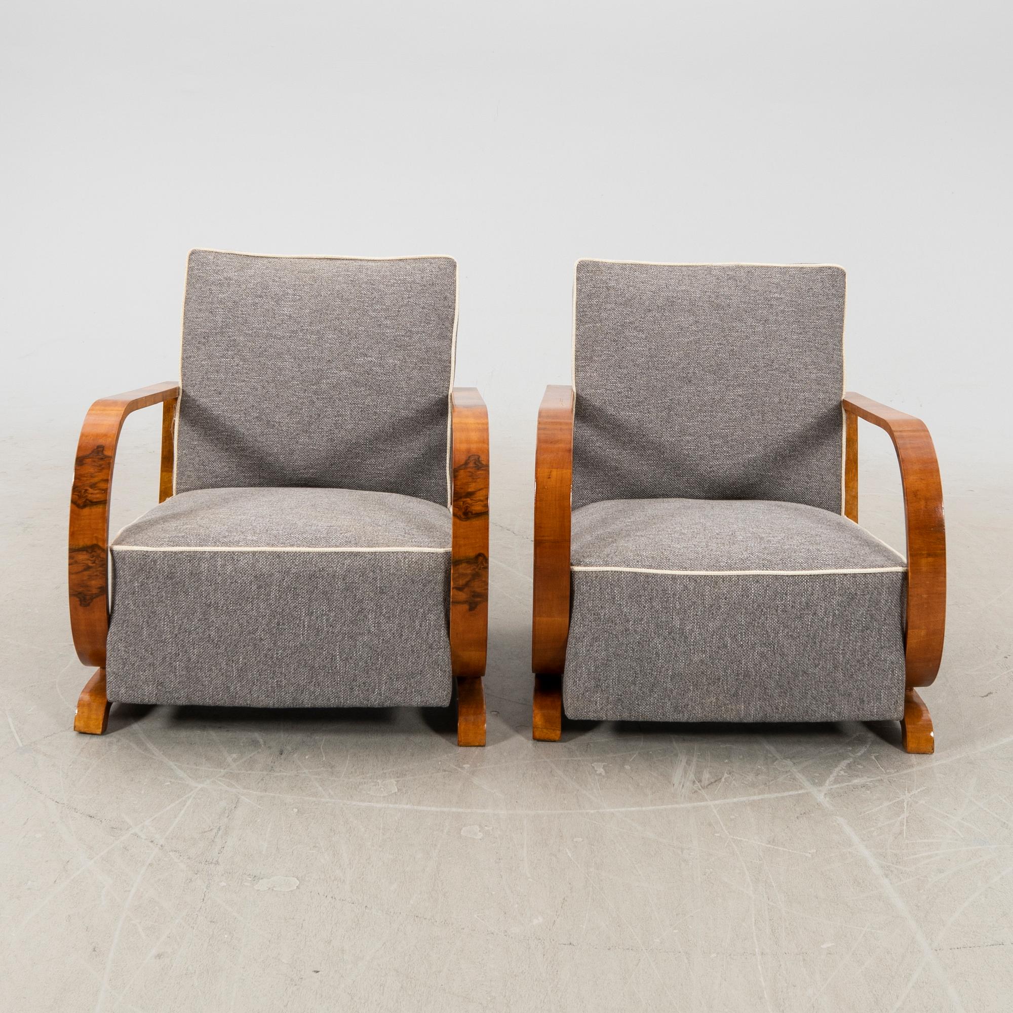 Chairs, a pair of Art Deco from the first half of the 20th century.