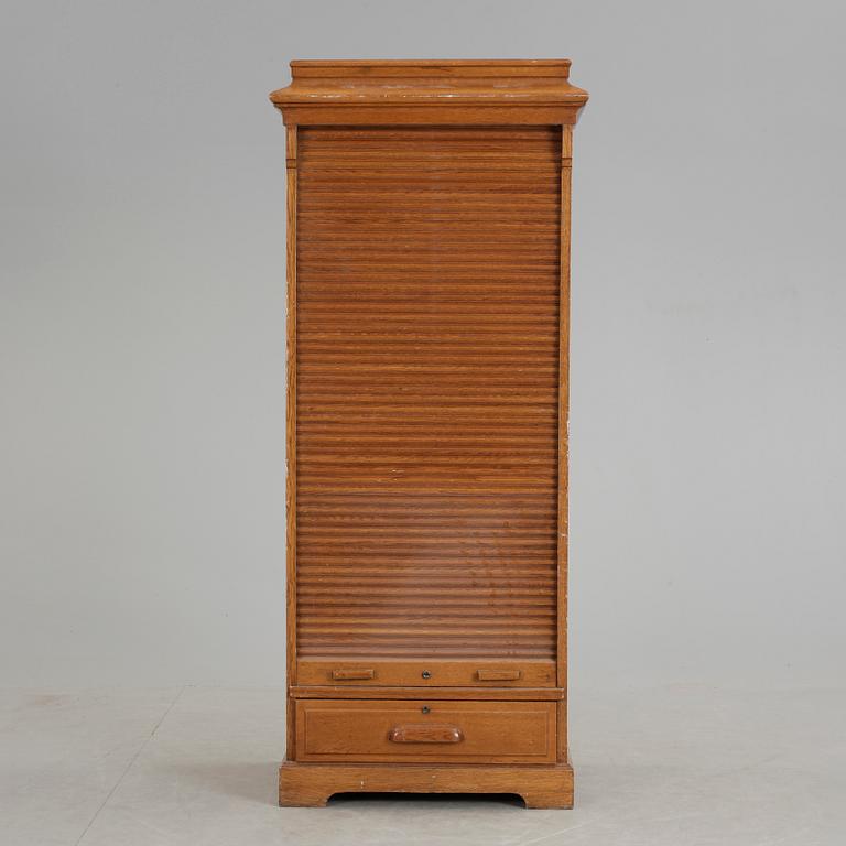 JALUSISKÅP, 1900-talets första hälft.