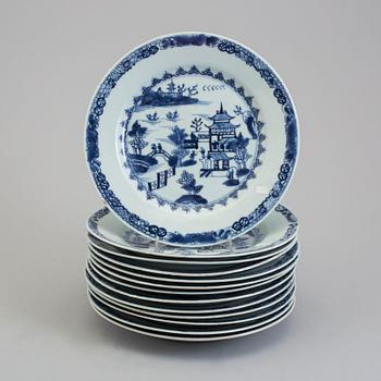 13 blue and white export porcelain plates, Qing dynasty, Qianlong (1736-95).