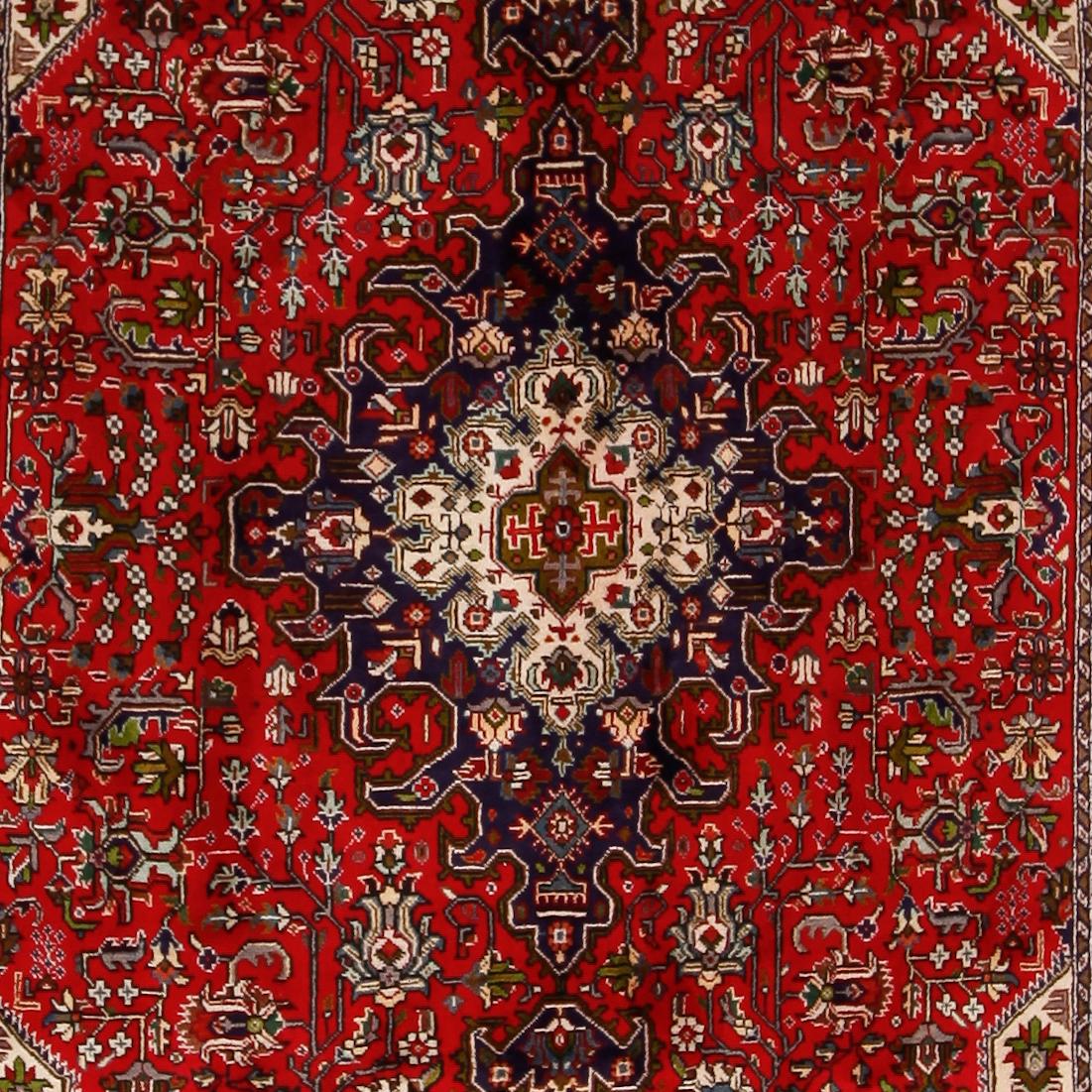 MATTA, Täbriz, ca 292 x 202 cm.
