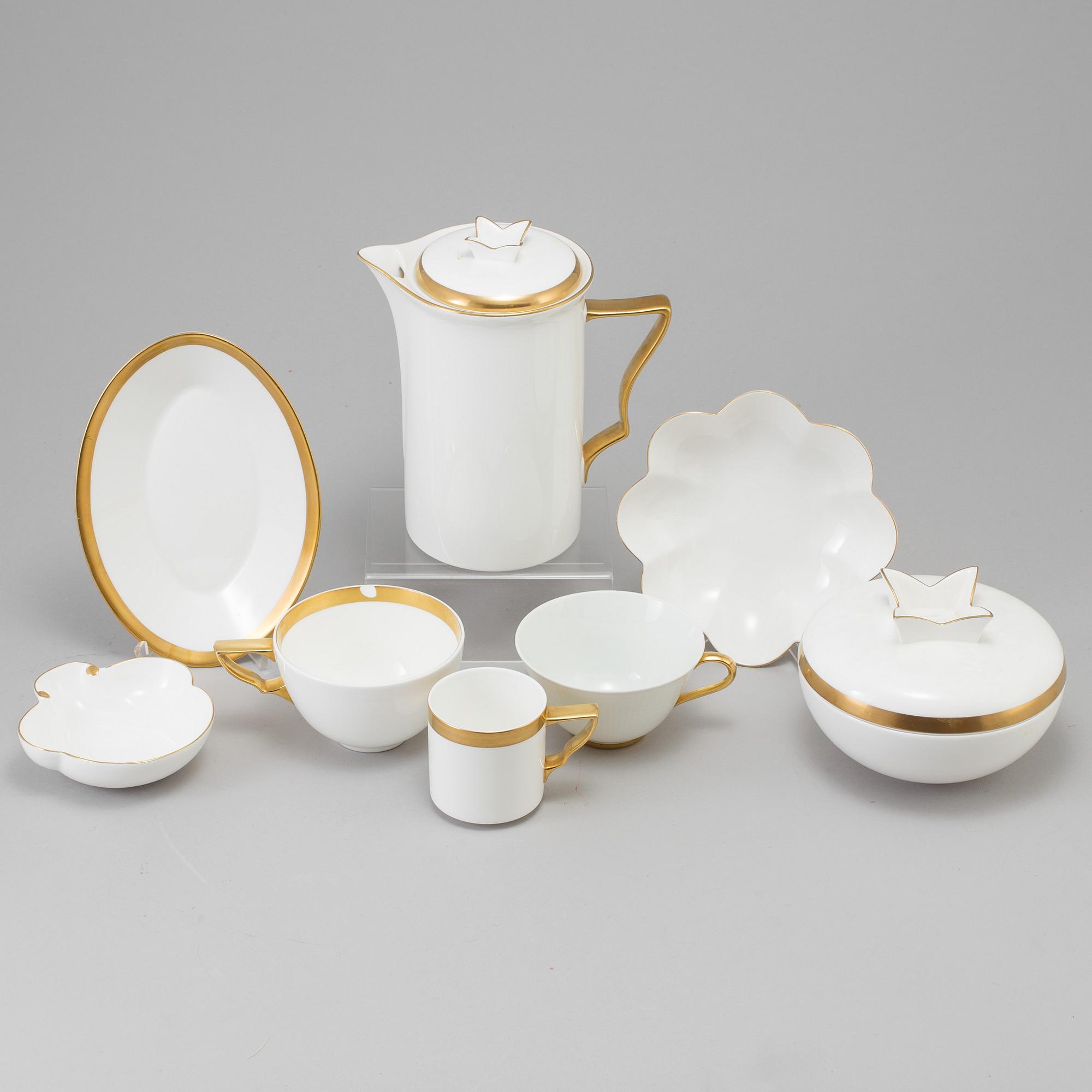A Karin Björquist 'Nobel' 93 pcs porcelain koffe and dinner service, Rörstrand.
