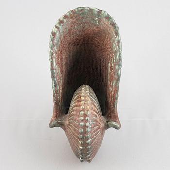 Gunnar Nylund, skulptur, "gondolsnäcka", Rörstrand, 1940-50-tal.