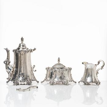 A three-piece silver coffee service, Gustaf Mölleborg, Stockholm, 1903.
