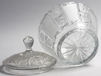 SKÅL MED LOCK, glas, möjligen Böhmen, 1900-tal.