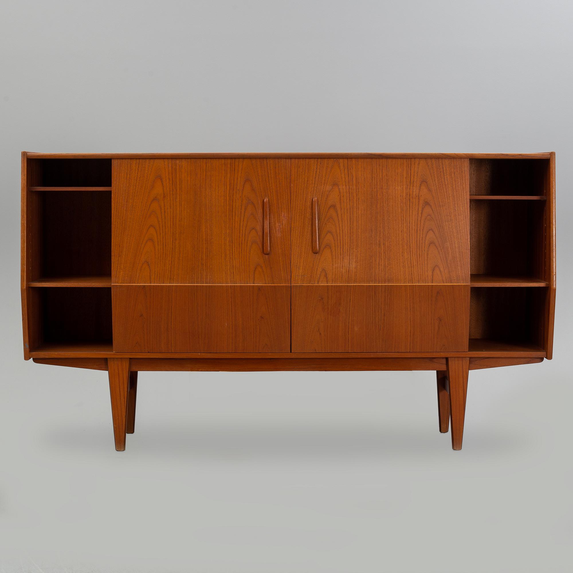 SIDEBOARD/BARSKÅP, 1900-talets mitt.