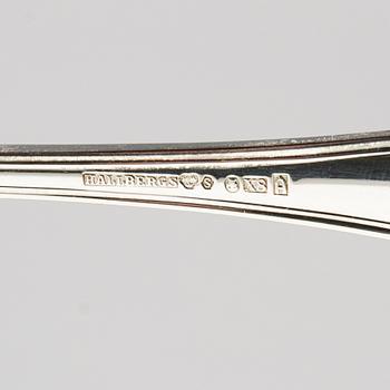 A Swedish 20th century set of 15 silver spoons mark of Hallbergs Stockholm 1948, weight 1352 grams.
