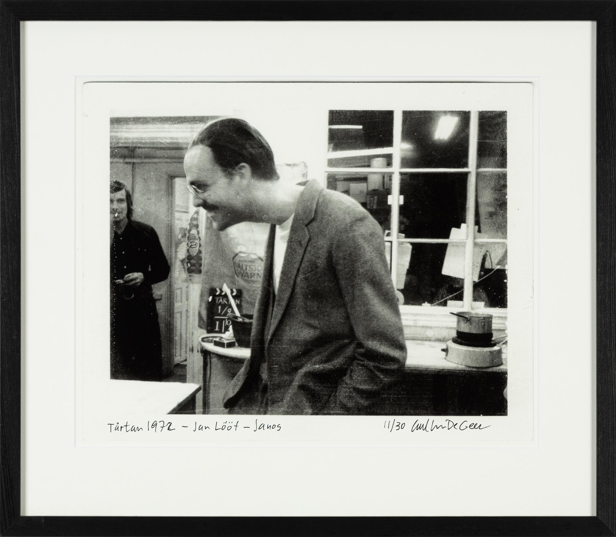 Carl Johan De Geer, fotografi, signerad 11/30.