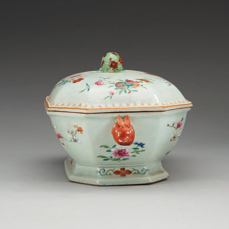 A famille rose tureen with cover, Qing dynasty, Qianlong (1736-95).