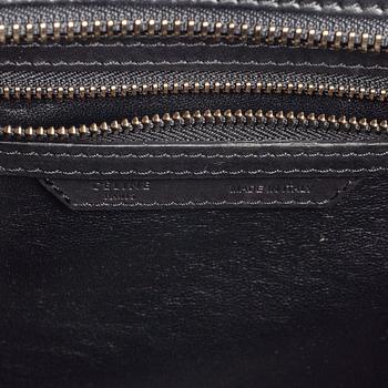 Céline, a 'Luggage midi' bag.