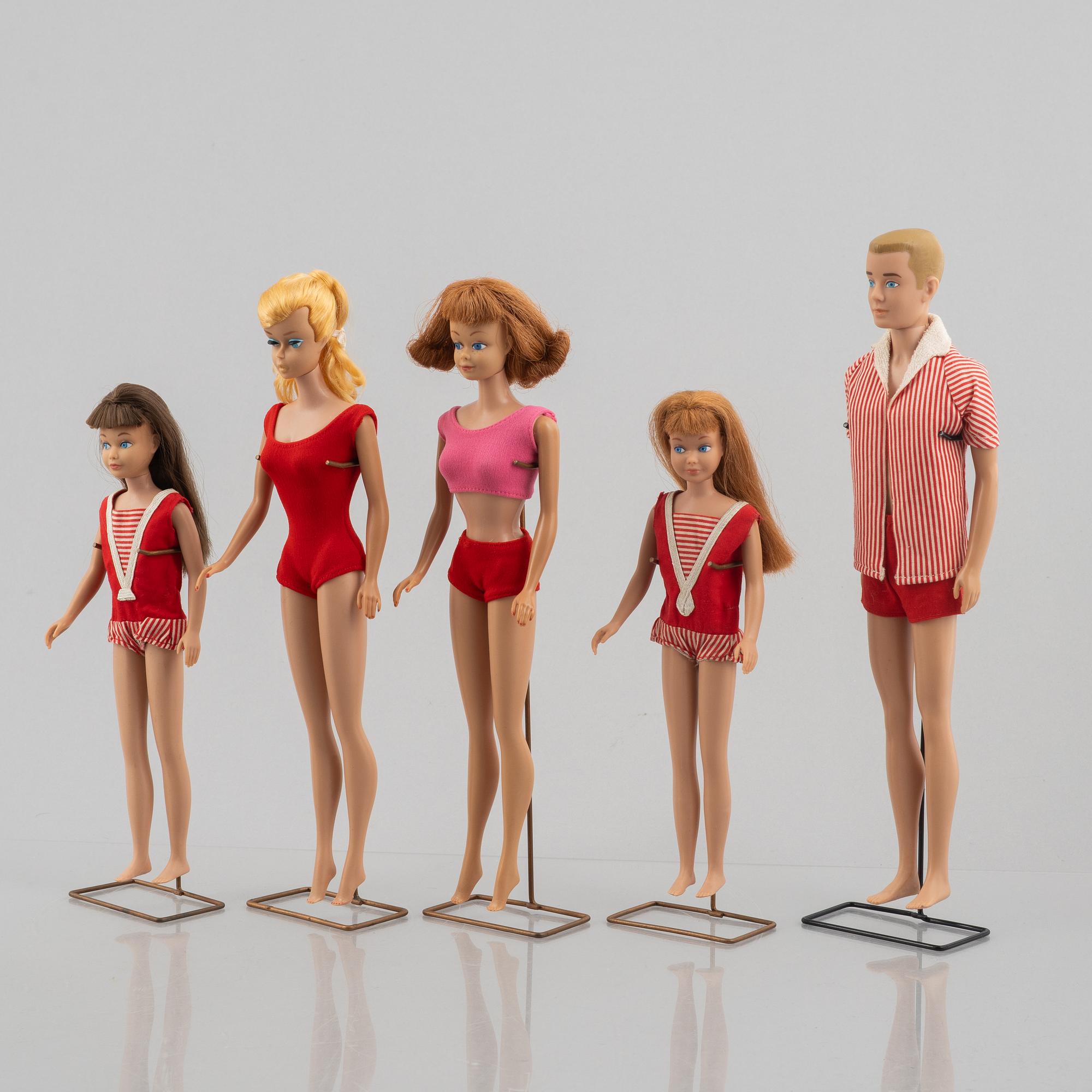 Barbie dolls, 5 pcs, including "Barbie Swirl Ponytail Blonde" & "Skipper Red Hair", Mattel, 1960s.