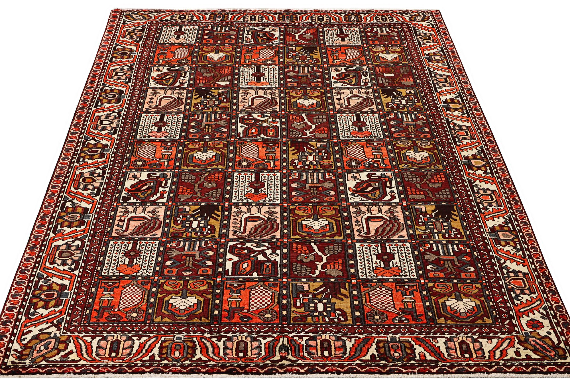 A Bakhtiari carpet, c. 307 x 210 cm.