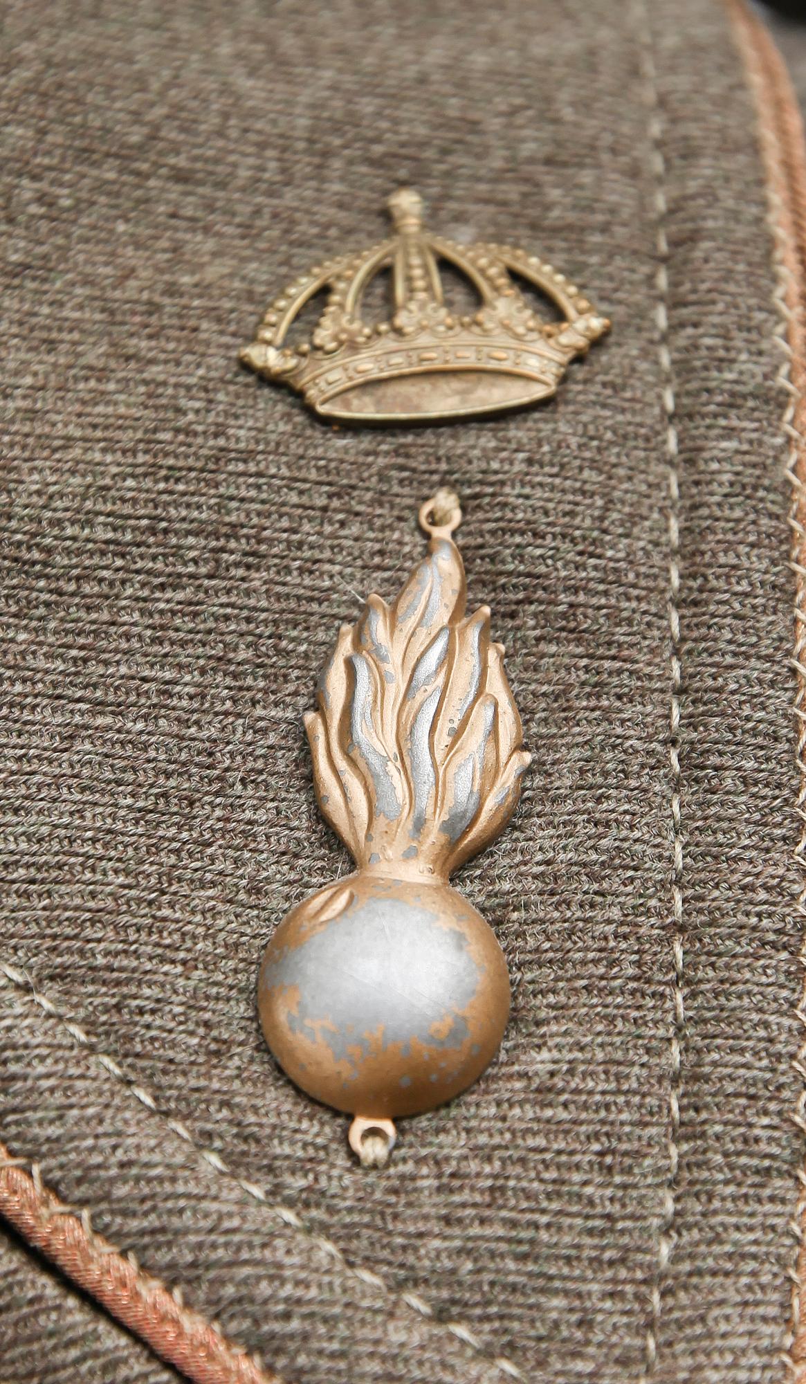 UNIFORMSJACKOR, 2 st, Sverige, artilleriregemente, 1948.