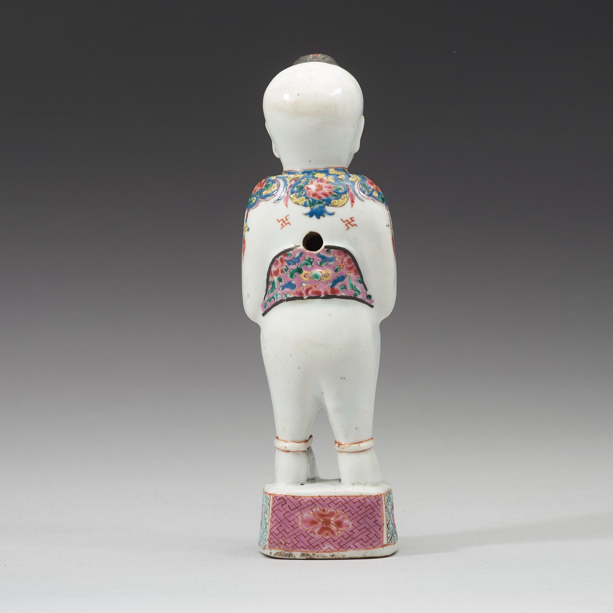 FIGURIN, porslin. Qingdynastin, 1700-tal.