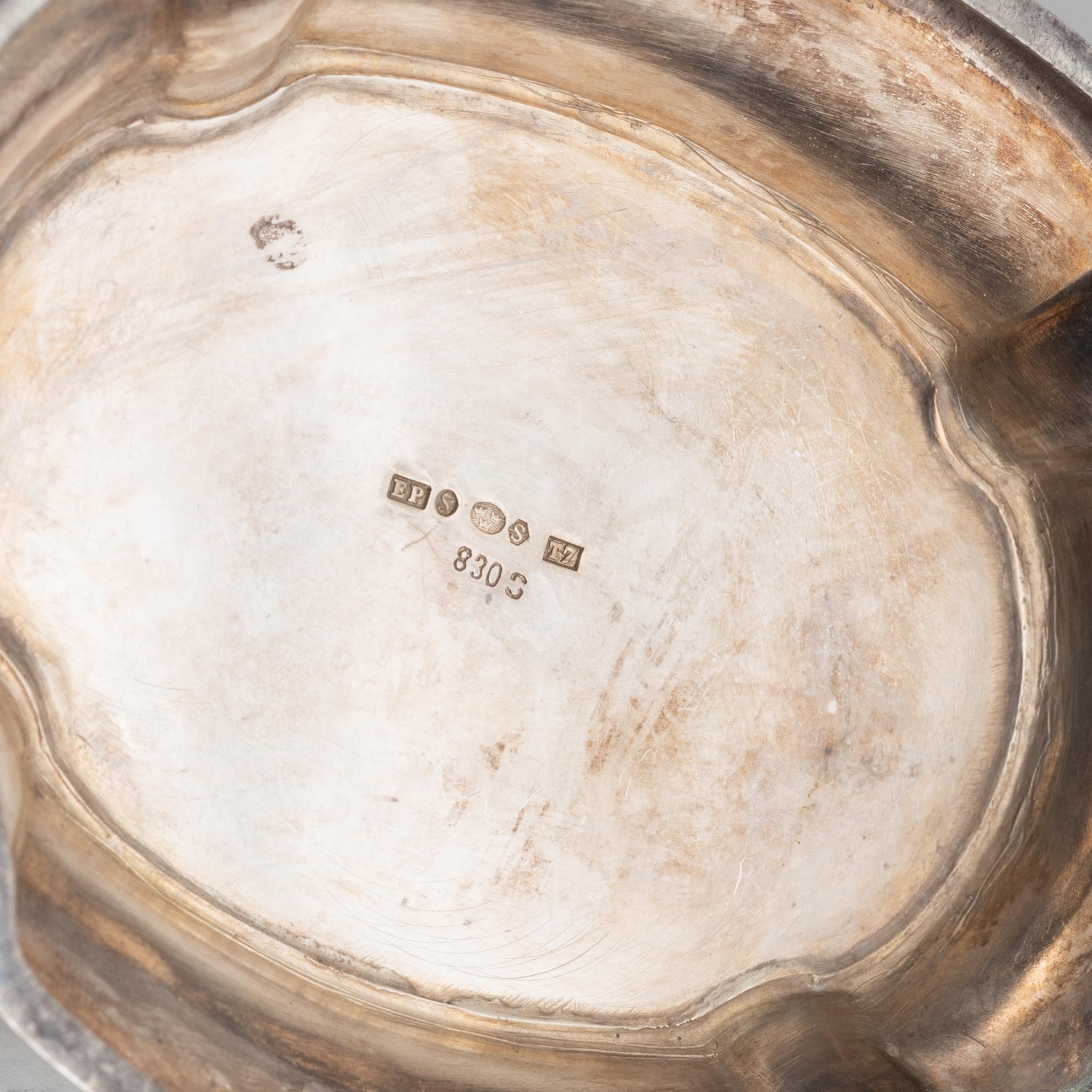 A Swedish silver sugarbowl and a creamer, marks of Evald Pettersson, Skövde 1921.