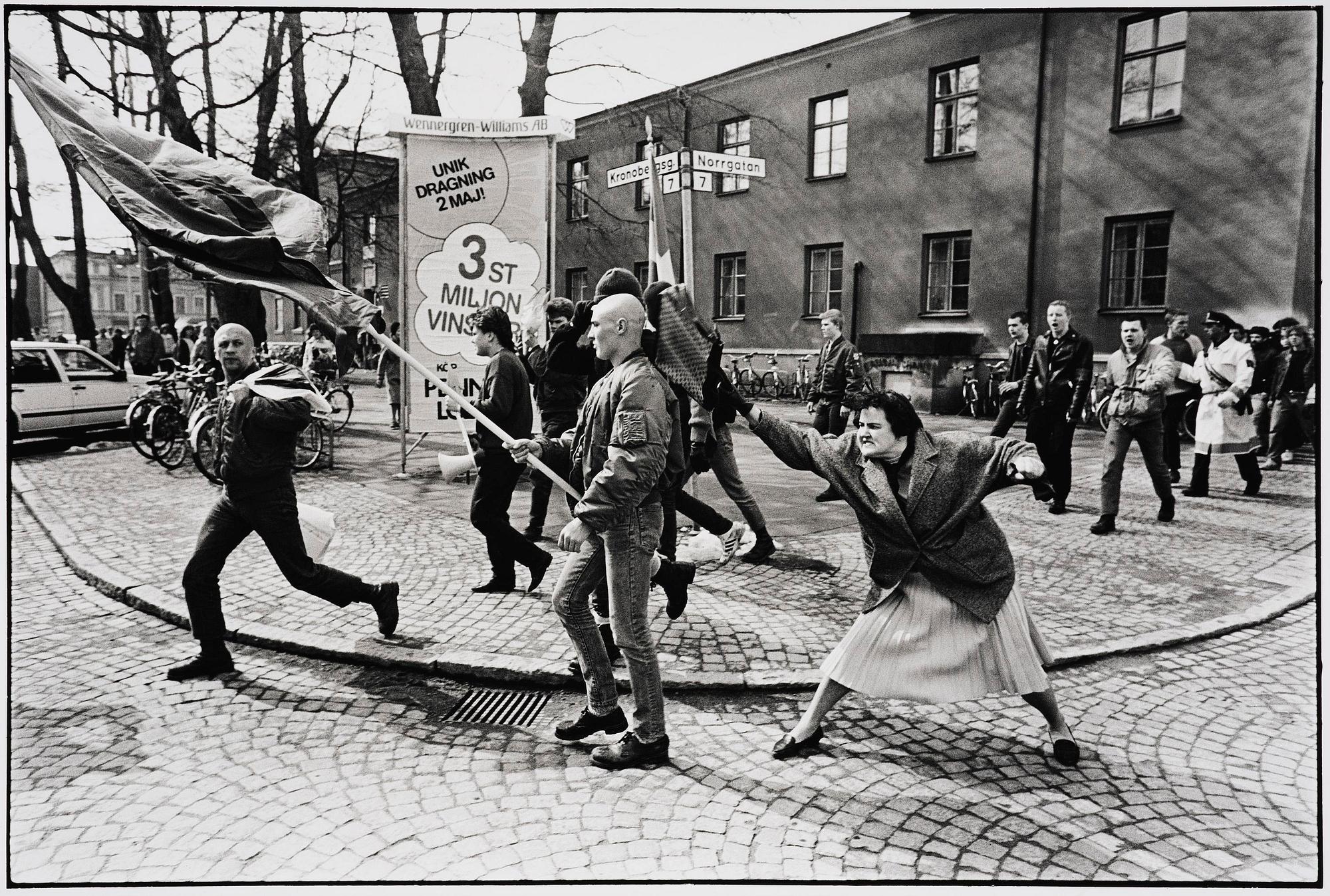 Hans Runesson, "Kvinnan med handväskan”, 1985.