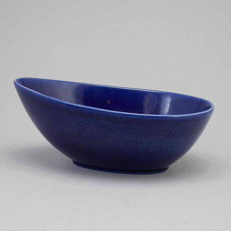 HERTHA BENGTSSON, servis, 21 delar, porslin, "Blå eld". Rörstrand.