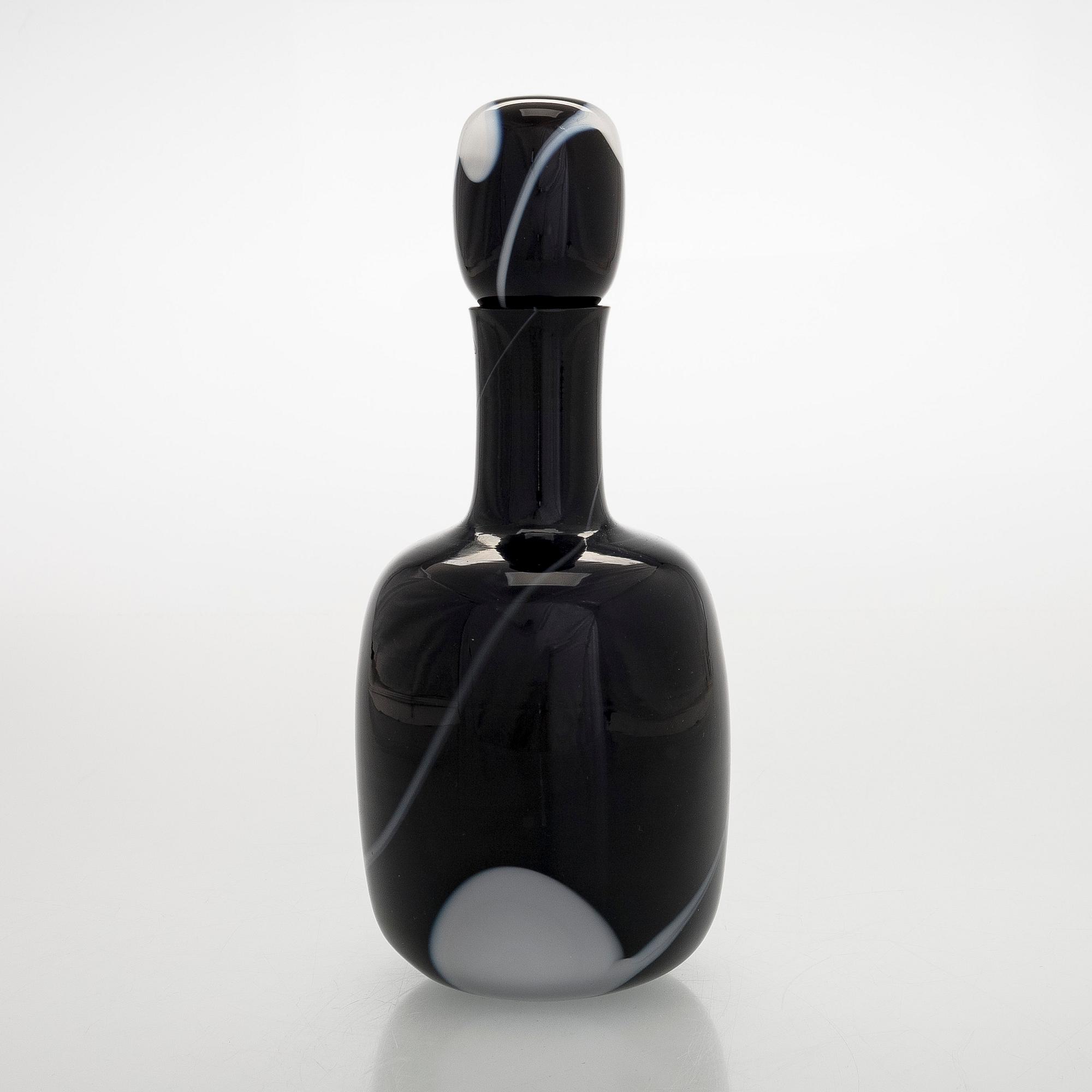 Timo Sarpaneva, a 'Blues' glass carafe, signed Timo Sarpaneva 5/1986.