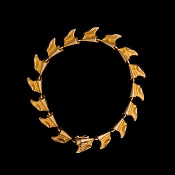 BJÖRN WECKSTRÖM, ARMBAND, "Rullande vågor", 14K guld. Lapponia 1967.