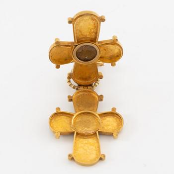 Cross 18K gold with enamel and white stone with relic compartment.