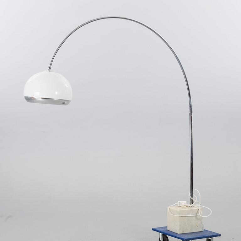 GOLVLAMPA, 1900-talets andra hälft,