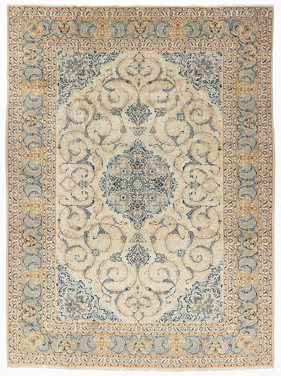 A signed Kashan, carpet ca 450 x 335 cm.