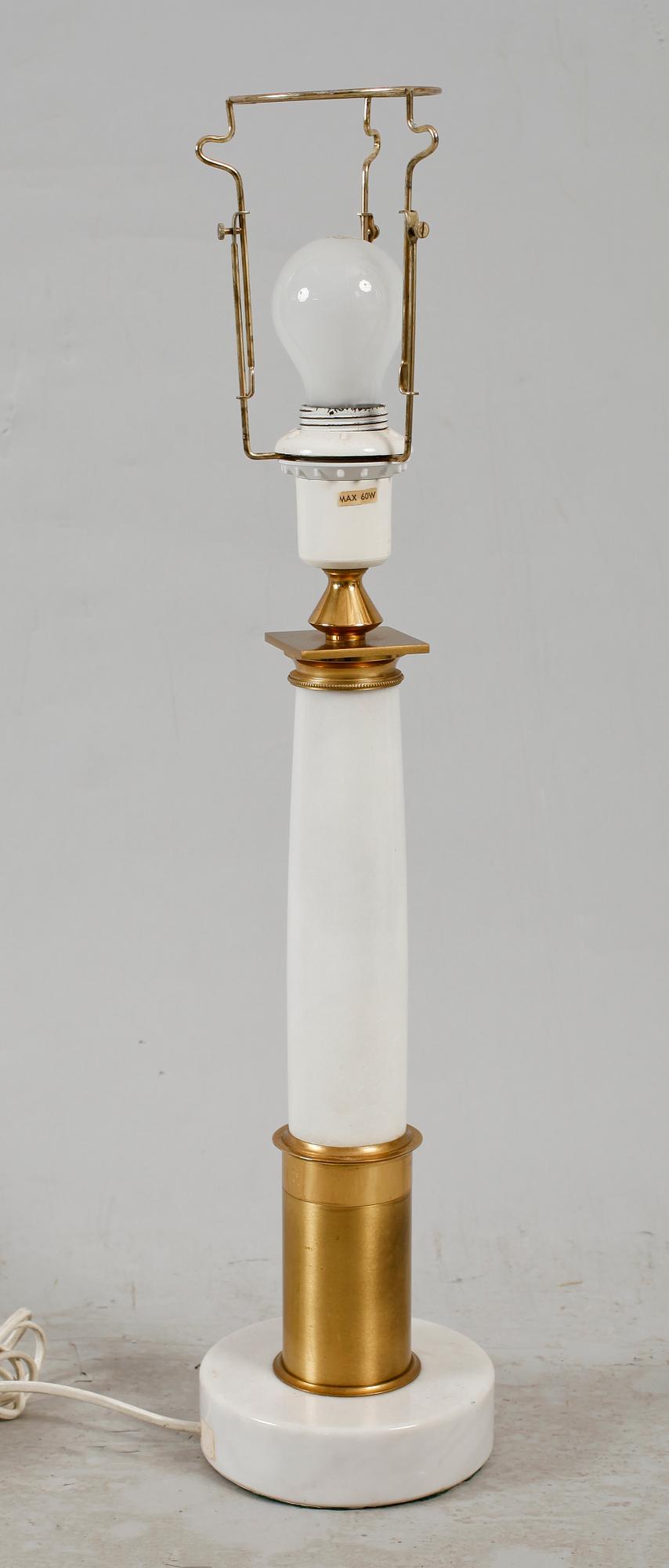 BORDSLAMPA, marmor och mässing, 1900-talets andra hälft.