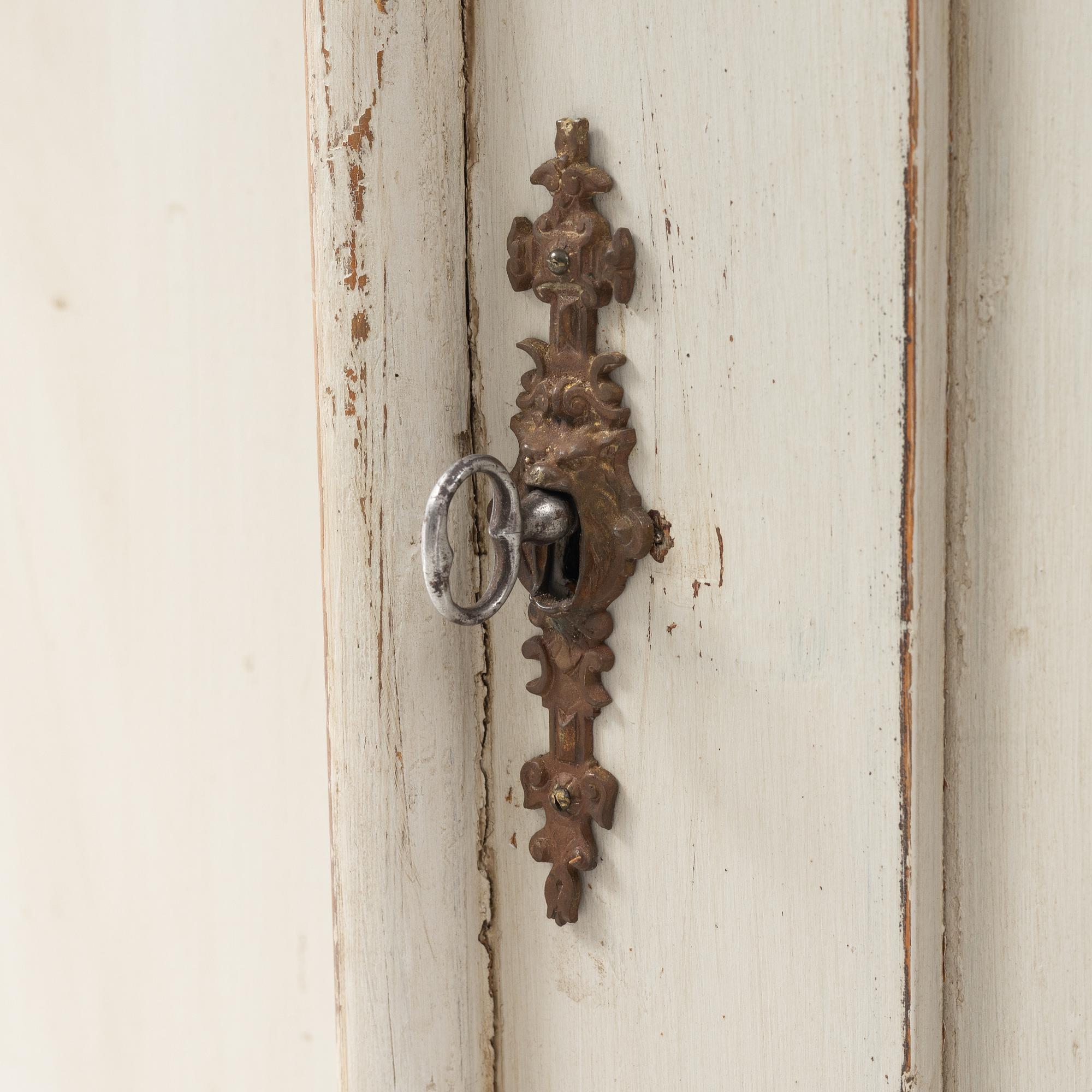 Skåp, 1800-talets andra hälft.