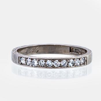 Eternity band 18K whitegold with 10 single-cut diamonds 0,25 ct inscribed, Örns Juvelatelje Gothenburg 1964.