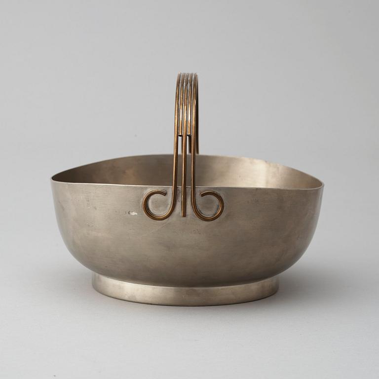 A Svenskt Tenn pewter bowl, Stockholm 1936.