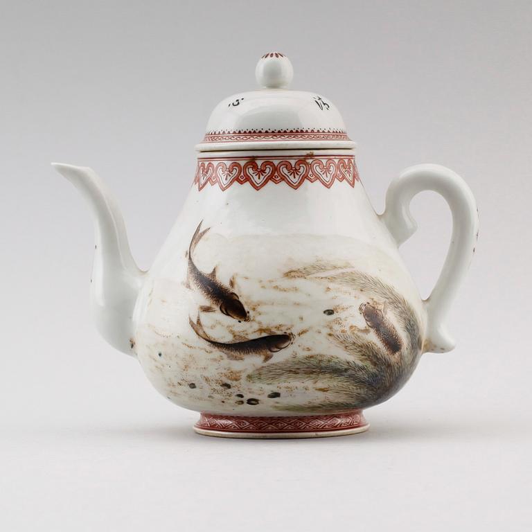 TEKANNA, porslin, Kina, 1900-tal.