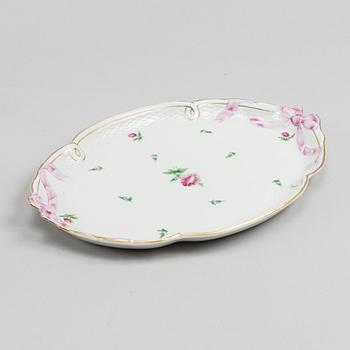 A 51-piece porcelain service, Herend, Hungary, second half of the 20th Century.