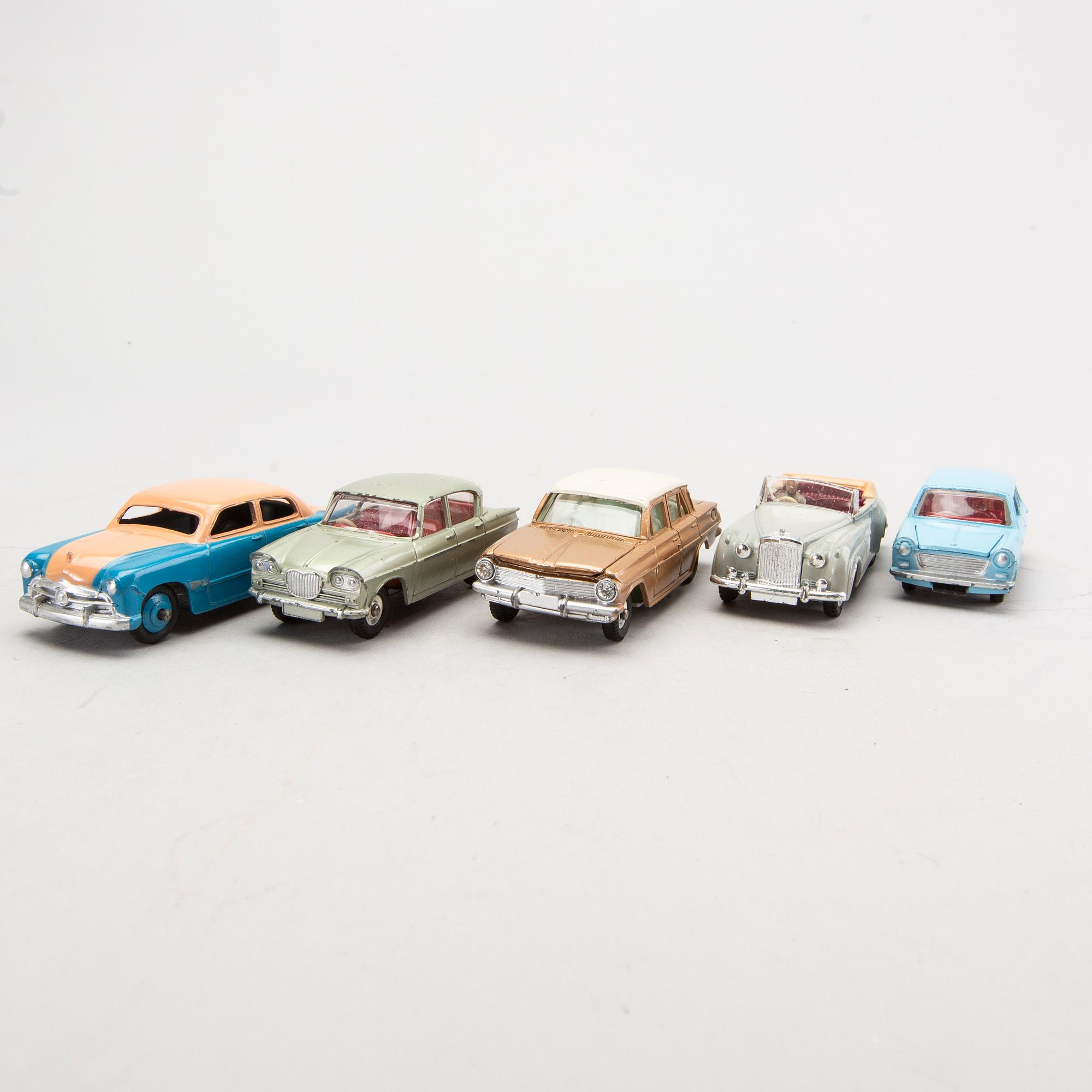 BILAR 10 st Dinky Toys 1950/60-tal.