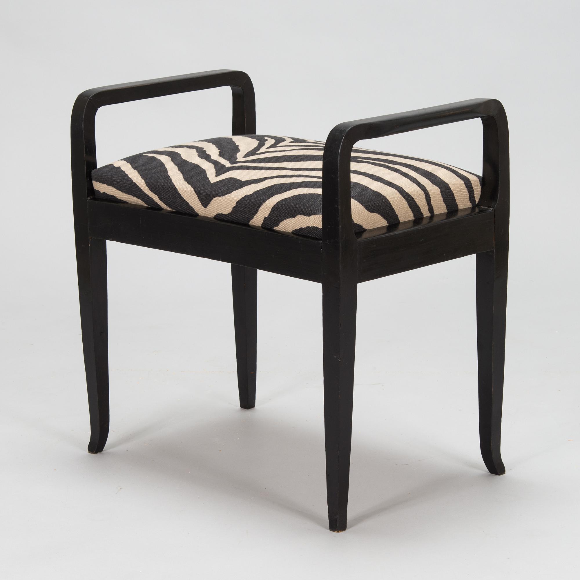 Taburett/pall, 1900-talets mitt.