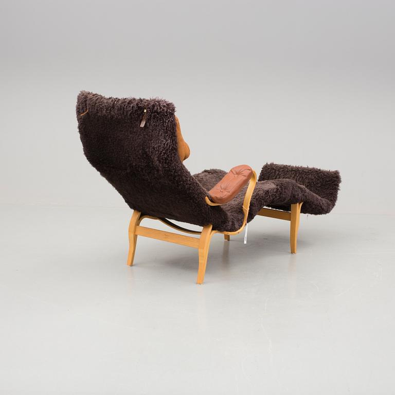 VILFÅTÖLJ, "Pernilla 3", Bruno Mathsson, brännmärkt.