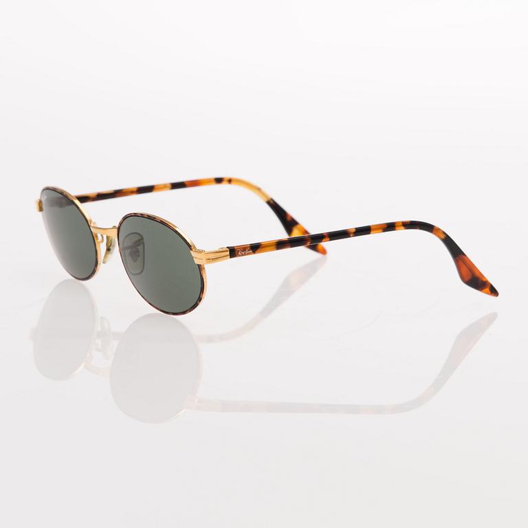 RayBan "W 2188" sunglasses.