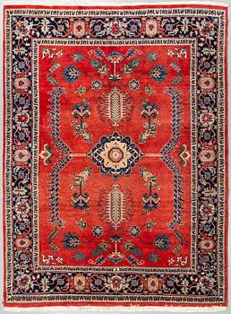 A CARPET, Old Noth west persian, ca 259 x 183 cm.