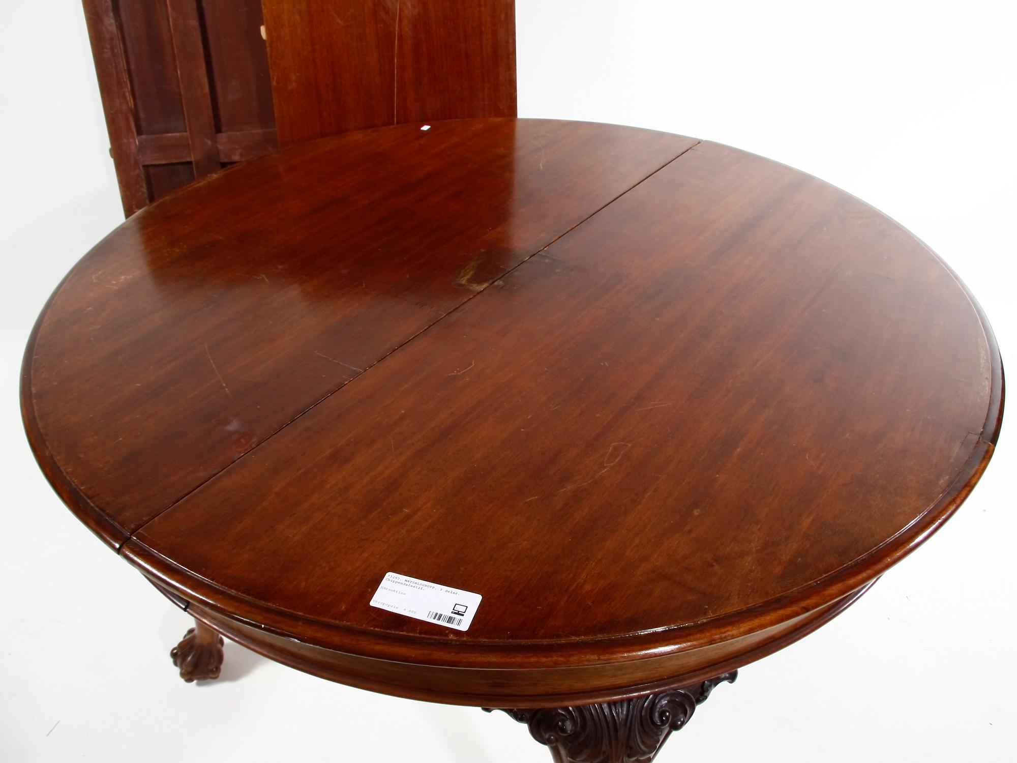 MATSALGRUPP, 9 delar. Chippendalestil.