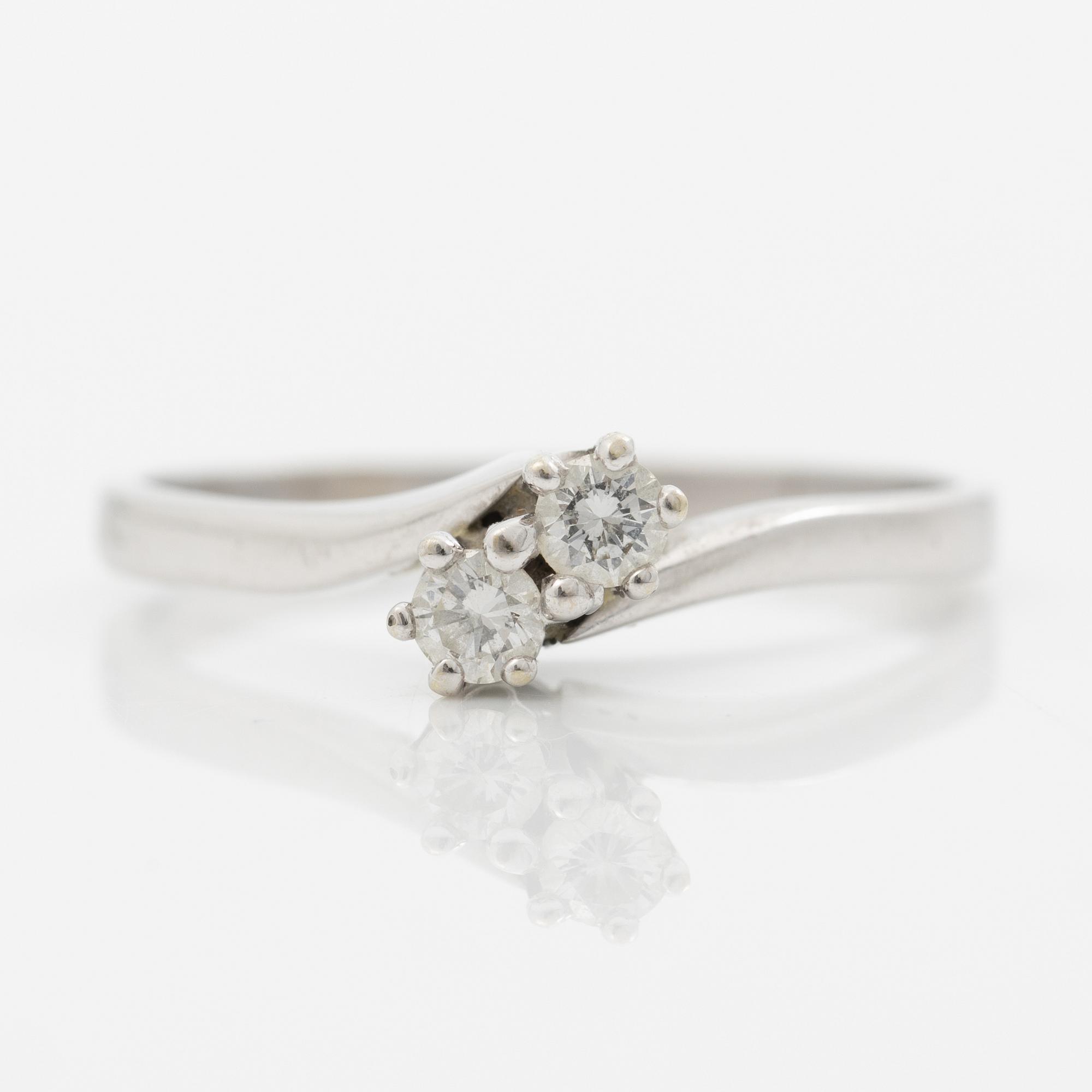 Ring, syskonring, 18K vitguld med briljantslipade diamanter.