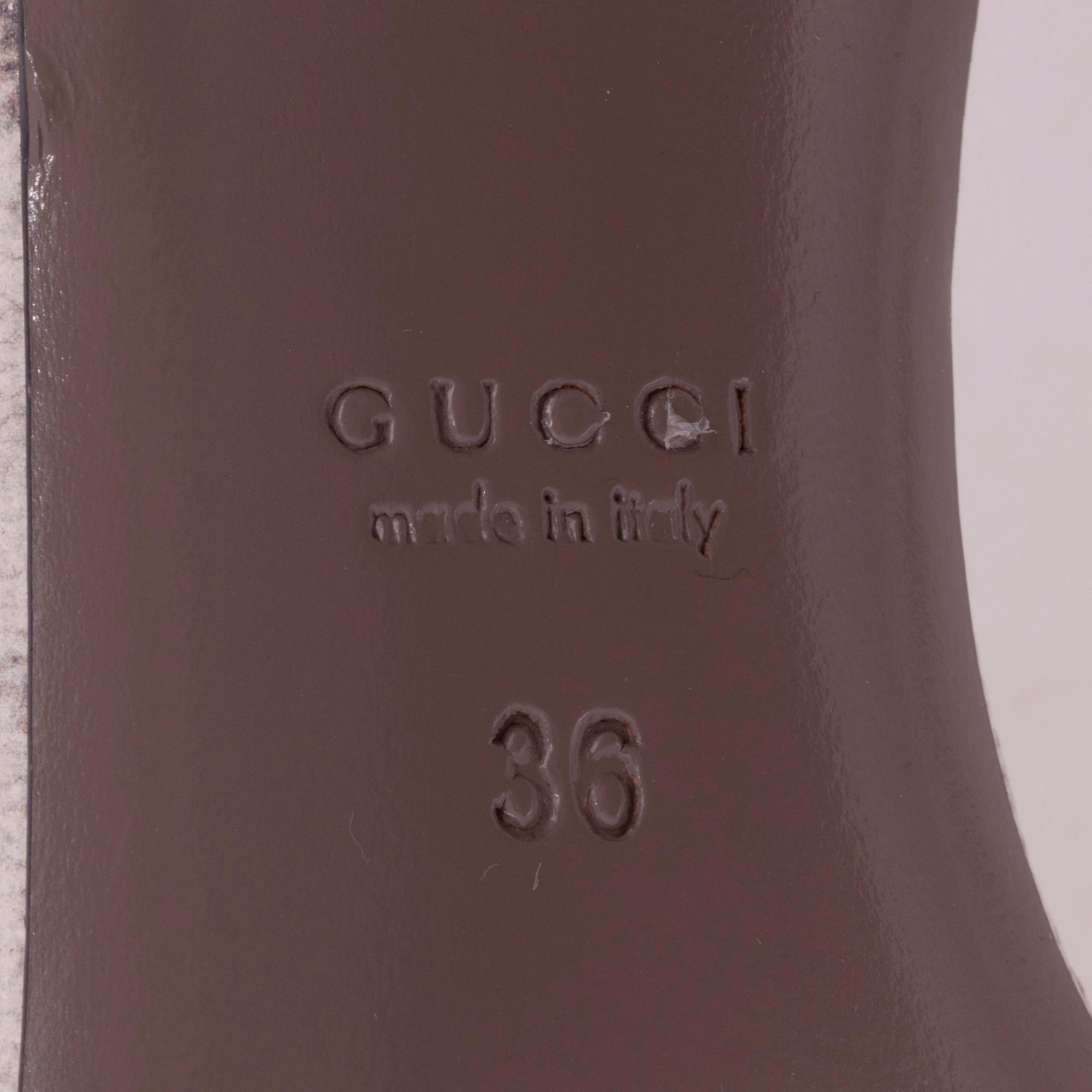 GUCCI, a pair of white & grey leather sandals, "Ursula".