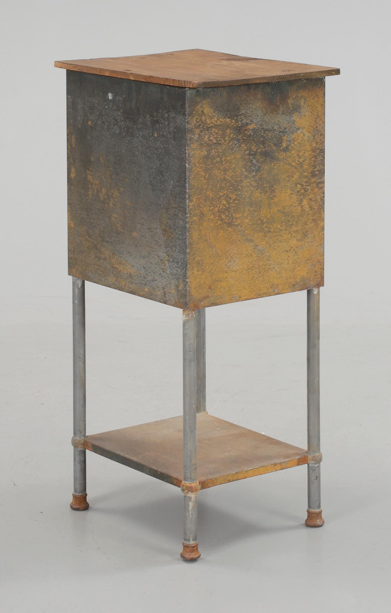 POTTSKÅP, sekelskiftet 1800/1900.